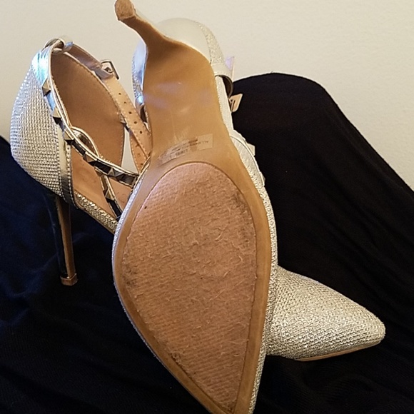Rue 21 Sliver Heels - Picture 3 of 4